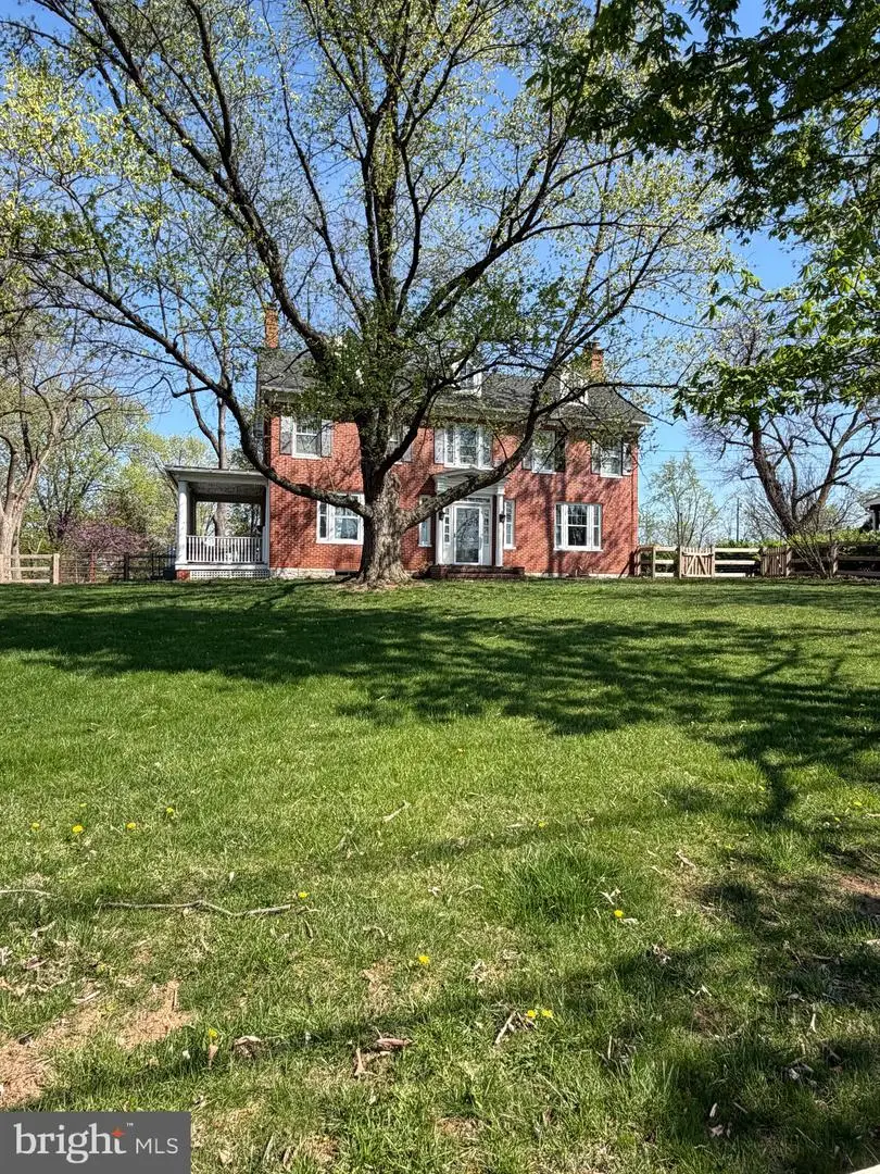 4737 Valley Pike, Stephens City, VA 22655 - #1