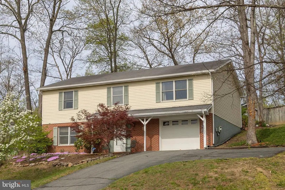 105 Lakewood, Stephens City, VA 22655 - #1
