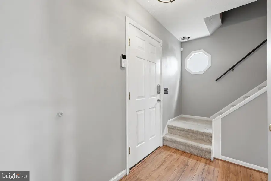 116 Edgewood Dr, Winchester, VA 22602 - #2