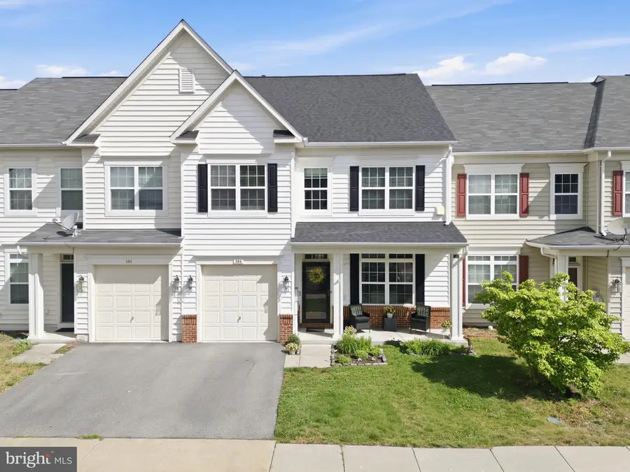304 Prestwick Ln, Stephens City, VA 22655 - #2