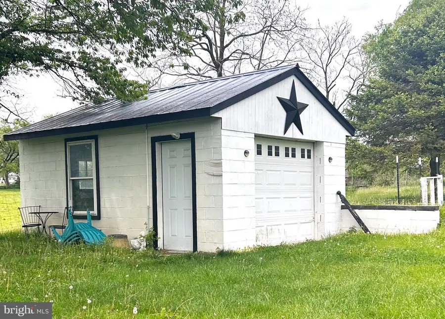 116 Country Ln, Clear Brook, VA 22624 - #3