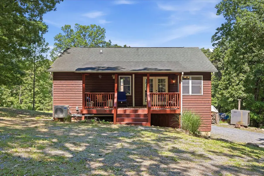 323 S Timber Ridge Rd, Cross Junction, VA 22625 - #3