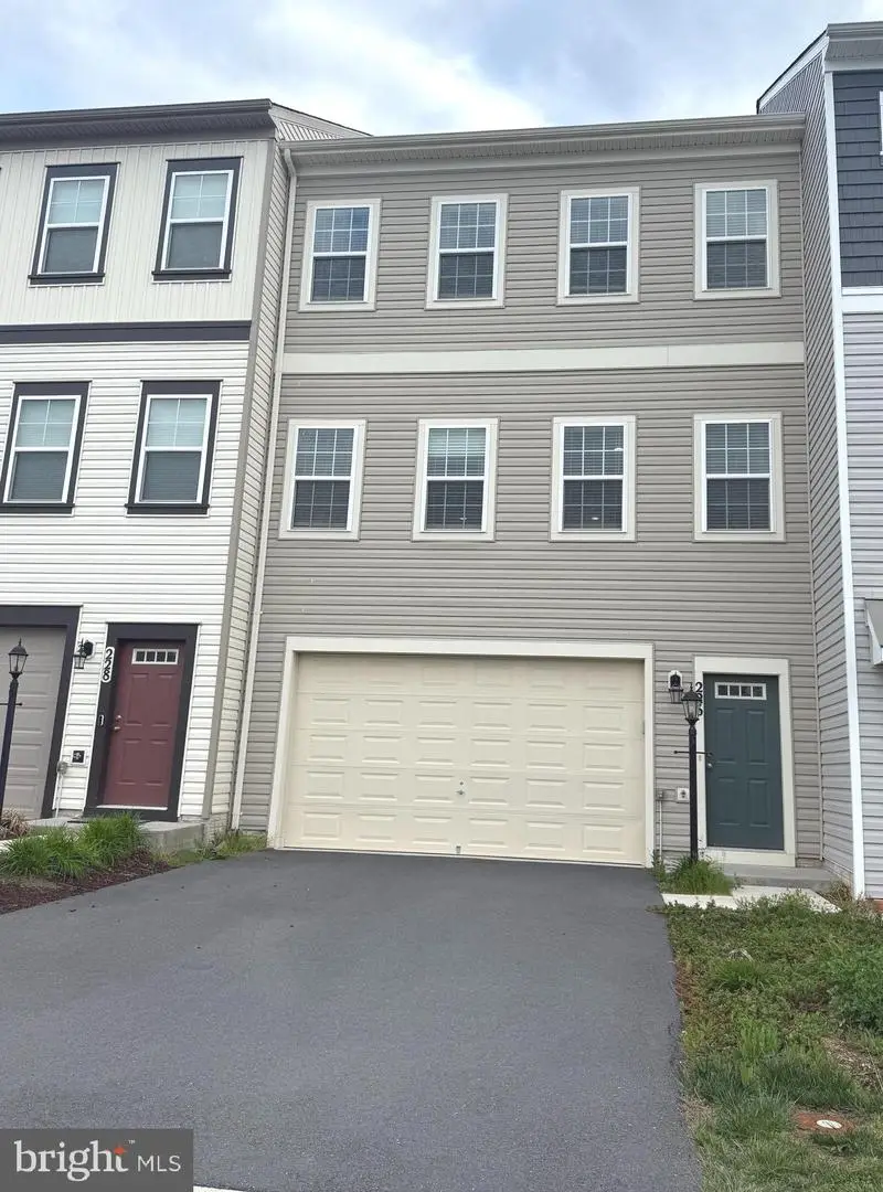 226 Parkland Dr, Stephenson, VA 22656 - #1