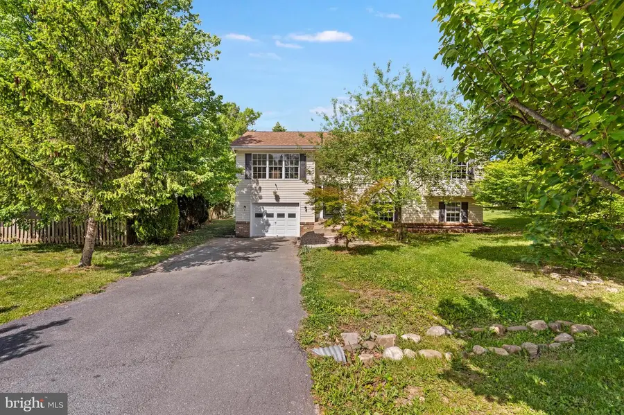 305 Woodrow Rd, Winchester, VA 22602 - #2