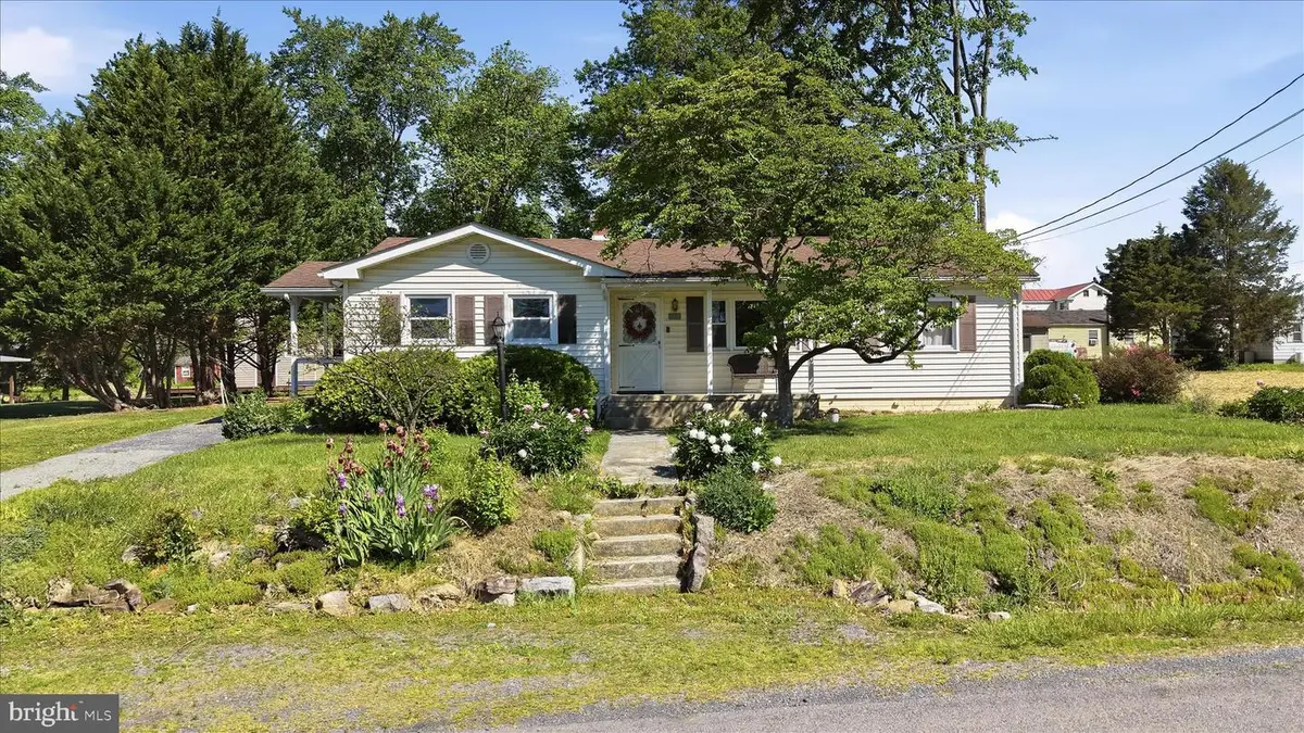 114 Harrison Ln, Winchester, VA 22602 - #1