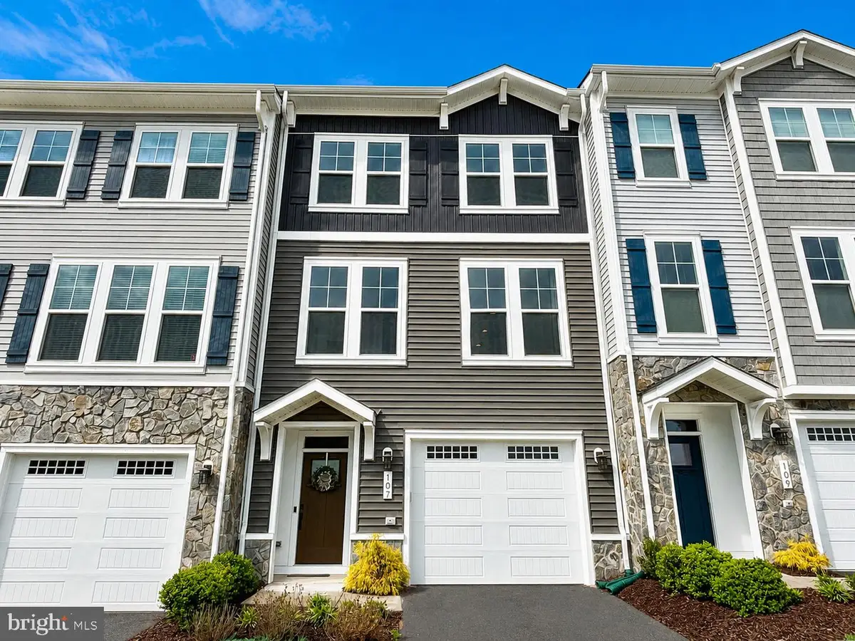 107 Wake Robin Ct, South River, VA 22630 - #1