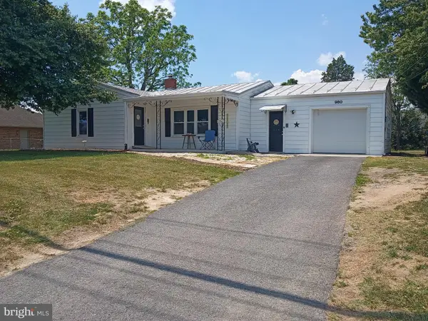 980 Greenwood Rd, WINCHESTER, VA 22602