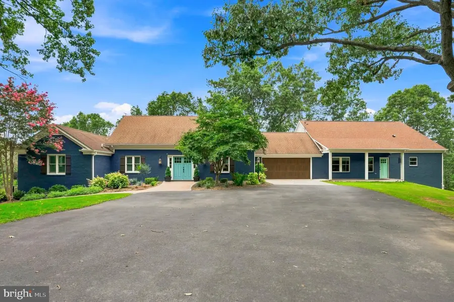 199 Oak Hill Dr, Stephens City, VA 22655 - #2