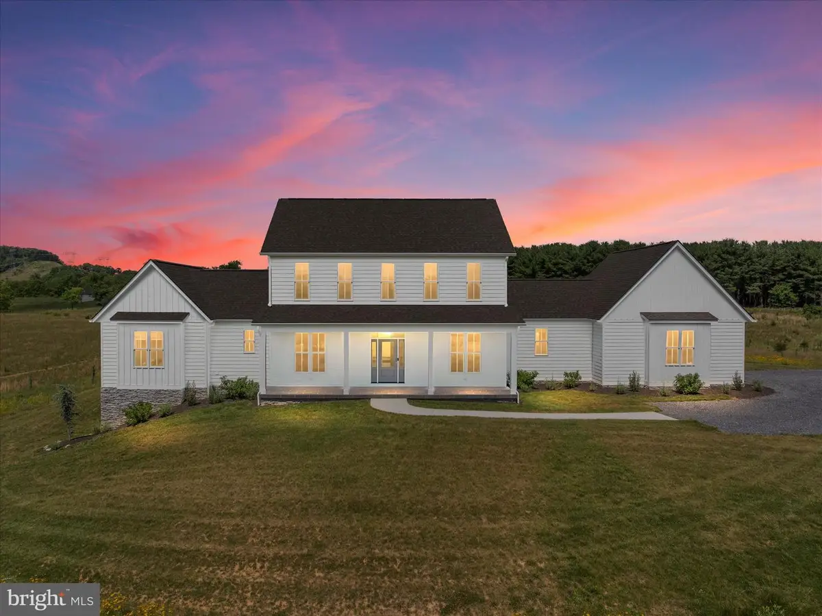 165 Carroll Ridge Ln, Winchester, VA 22602 - #1