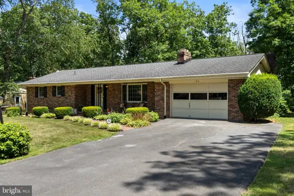 106 Hickory Hill Dr, STEPHENS CITY, VA 22655