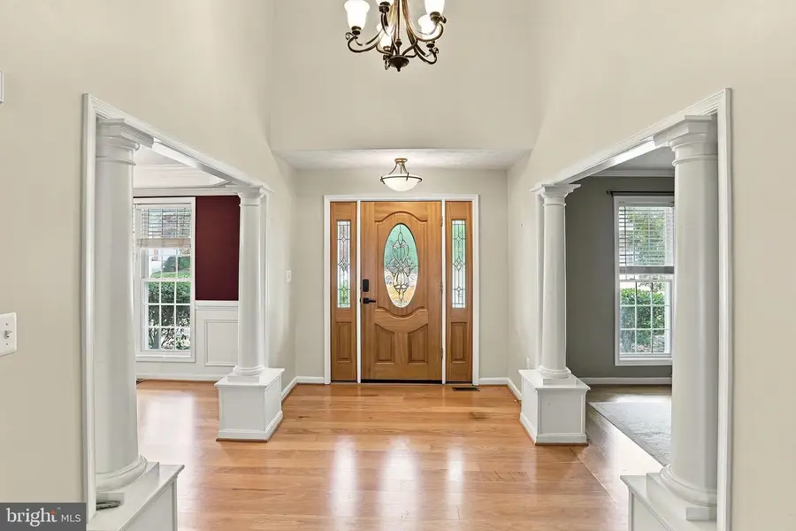 211 Flanagan Dr, Winchester, VA 22602 - #2