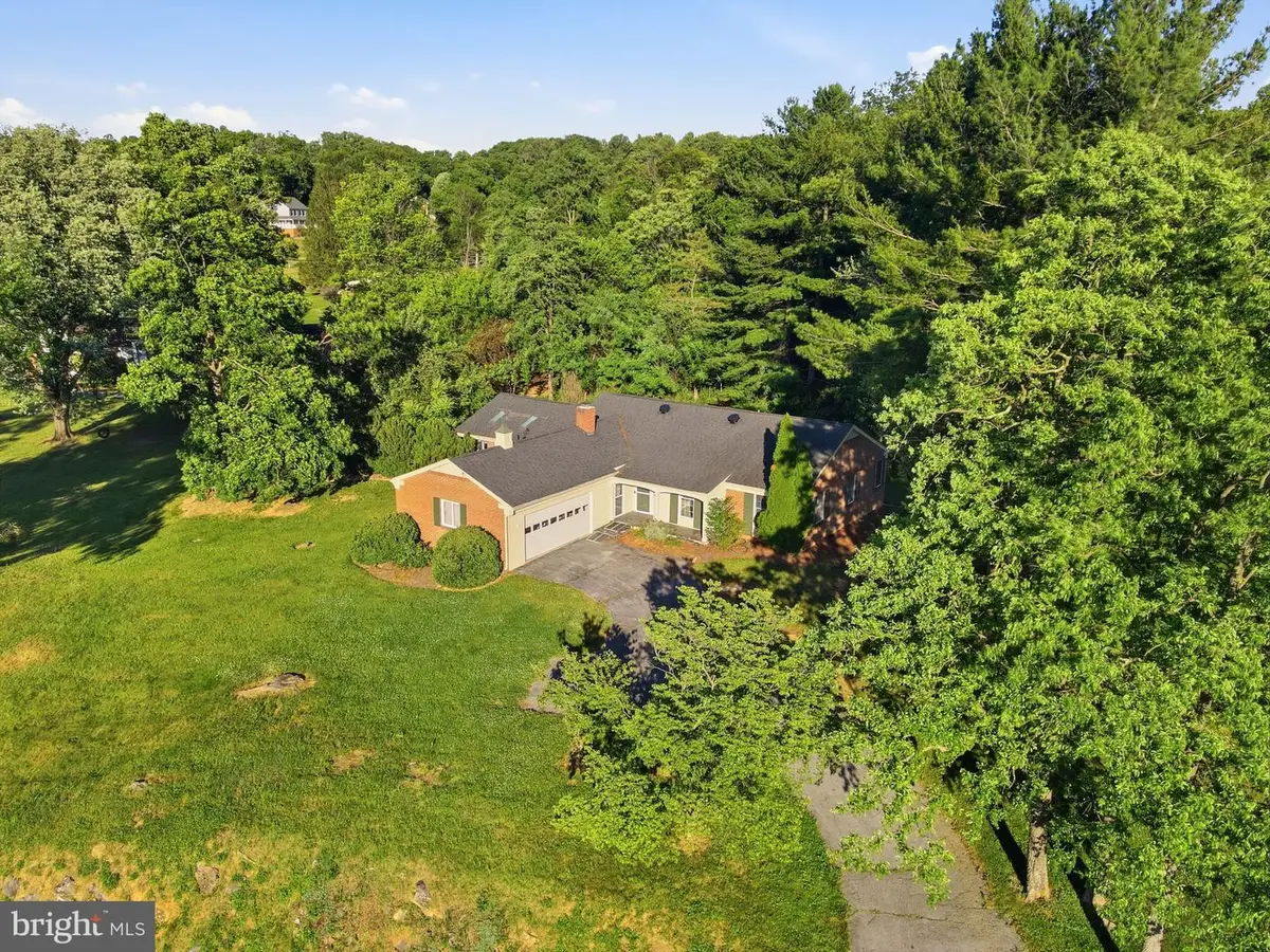 2285 Jones Rd, Winchester, VA 22602 - #1