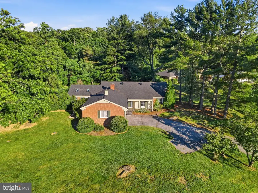 2285 Jones Rd, Winchester, VA 22602 - #2
