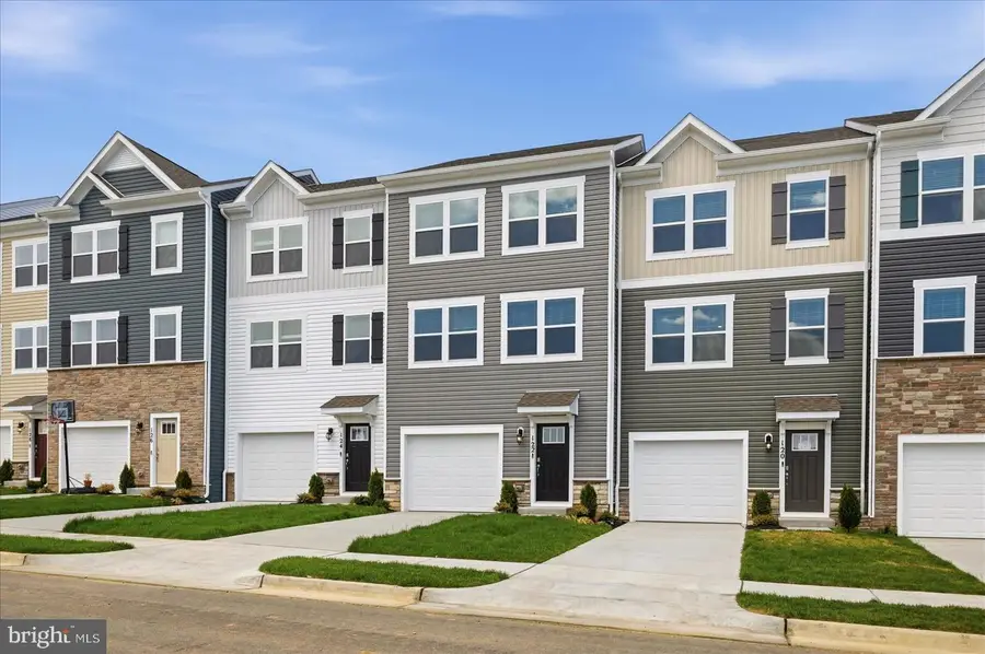 122 Bowers St, Stephens City, VA 22655 - #2