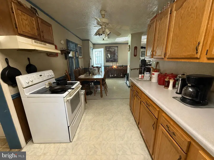 200 Middle Ln, Gore, VA 22637 - #3