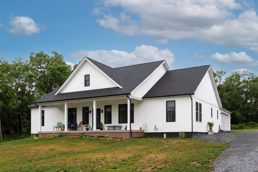 375 Tavistock Dr, Winchester, VA 22602 - #2