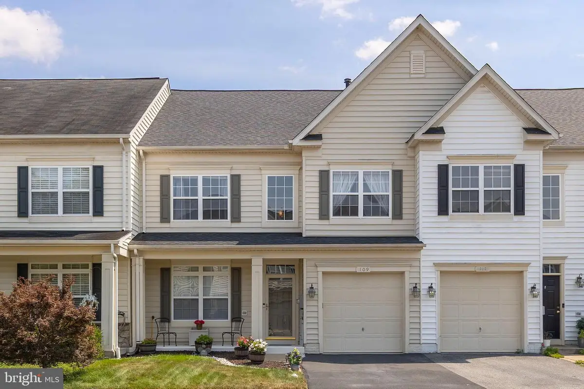 109 Quinton Oaks Cir, Stephens City, VA 22655 - #1