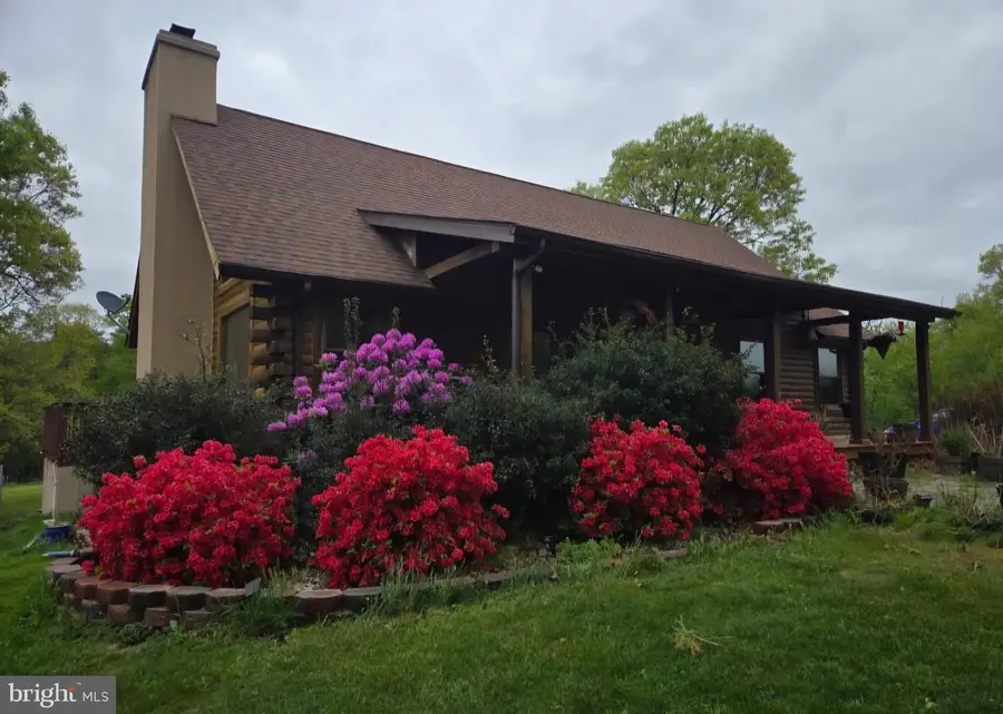 1415 S Timber Ridge Rd, Cross Junction, VA 22625 - #2