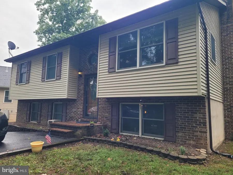 1226 Lakeview Dr, Cross Junction, VA 22625 - #2