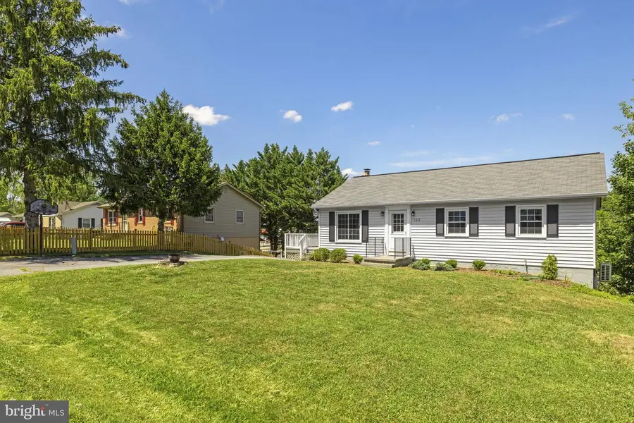 102 Linwood Ct, Stephens City, VA 22655 - #2