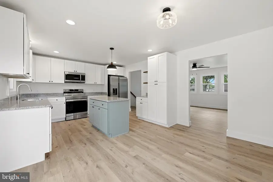 105 Wythe Ave, Stephens City, VA 22655 - #2