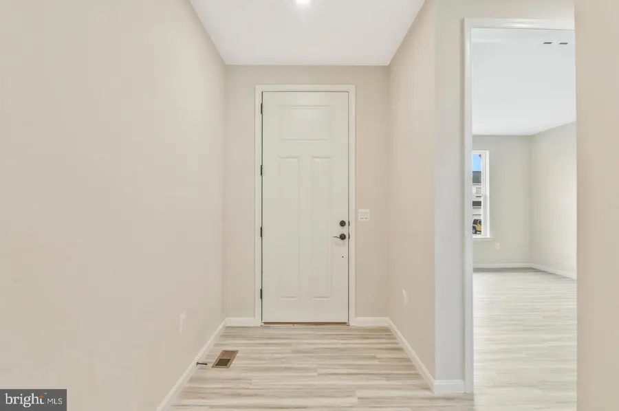 141 Poe Dr, Winchester, VA 22602 - #2