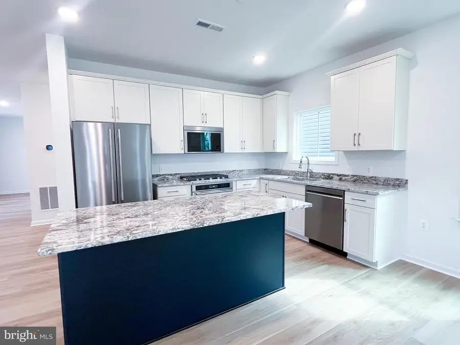 102 Zinnia Ln, Winchester, VA 22603 - #3