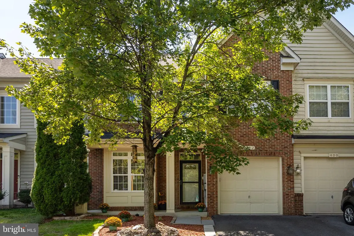 402 Quinton Oaks Cir, Stephens City, VA 22655 - #1