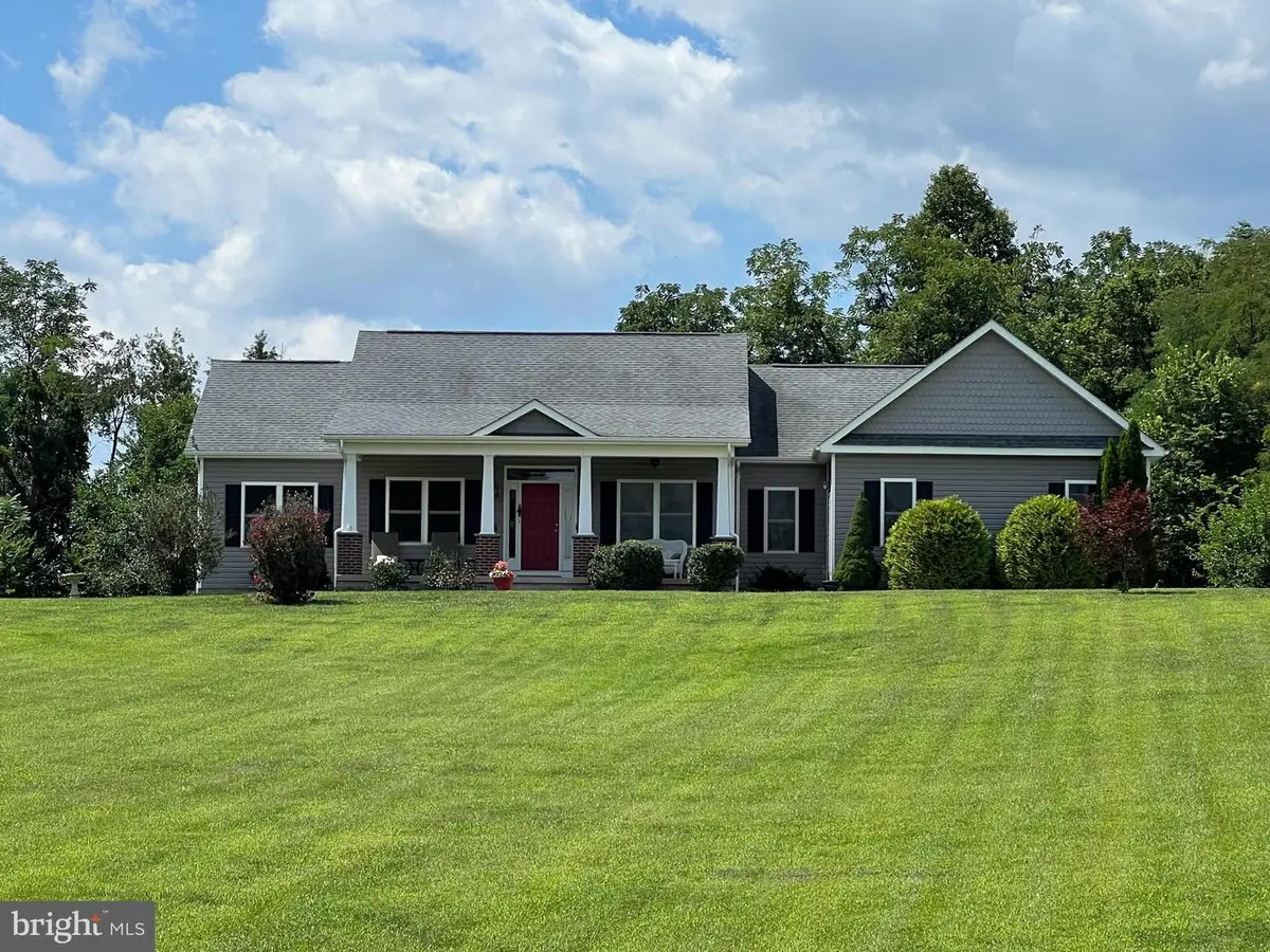 440 Chimney Cir, Middletown, VA 22645 - #1