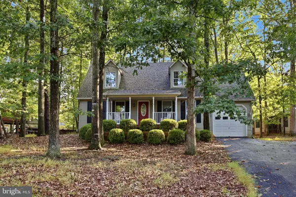 1314 Lakeview Dr, CROSS JUNCTION, VA 22625