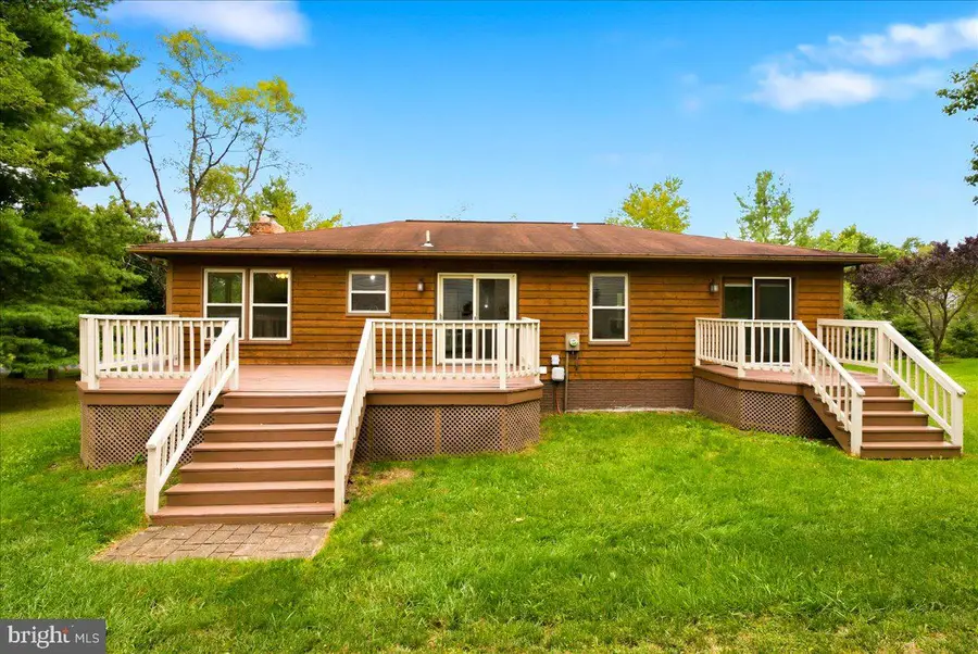 409 Sunset Cir, Cross Junction, VA 22625 - #3