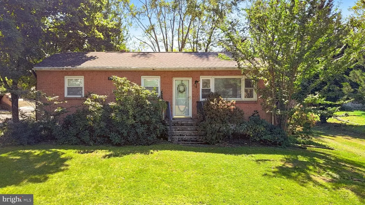 2310 Senseny Rd, Winchester, VA 22602 - #1