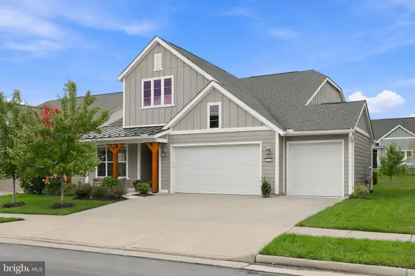 121 Foam Flower Dr, LAKE FREDERICK, VA 22630