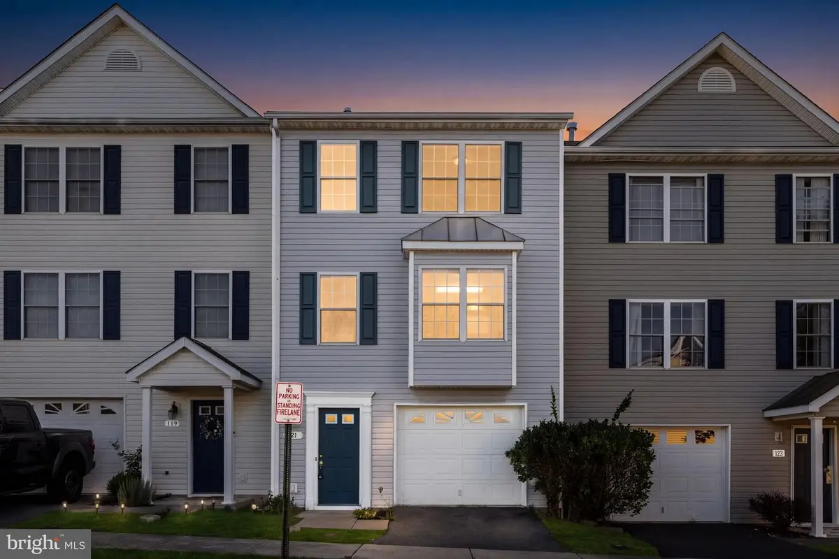 121 Lighthouse Ln, Winchester, VA 22602 - #1
