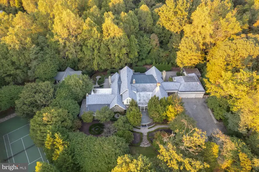 9324 Georgetown Pike, Great Falls, VA 22066 - #2