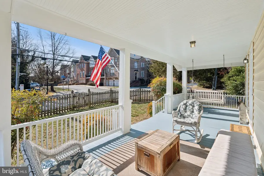 820 Locust St, Herndon, VA 20170 - Image #3