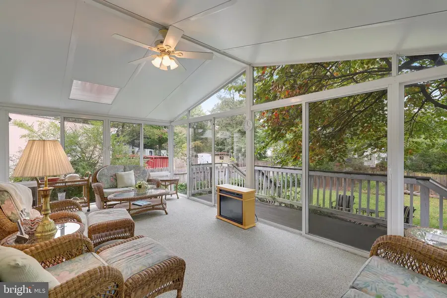 2805 Woodlawn Ave, Falls Church, VA 22042 - Image #2