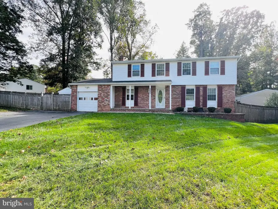 9001 Fox Lair Dr, Burke, VA 22015 - Image #2