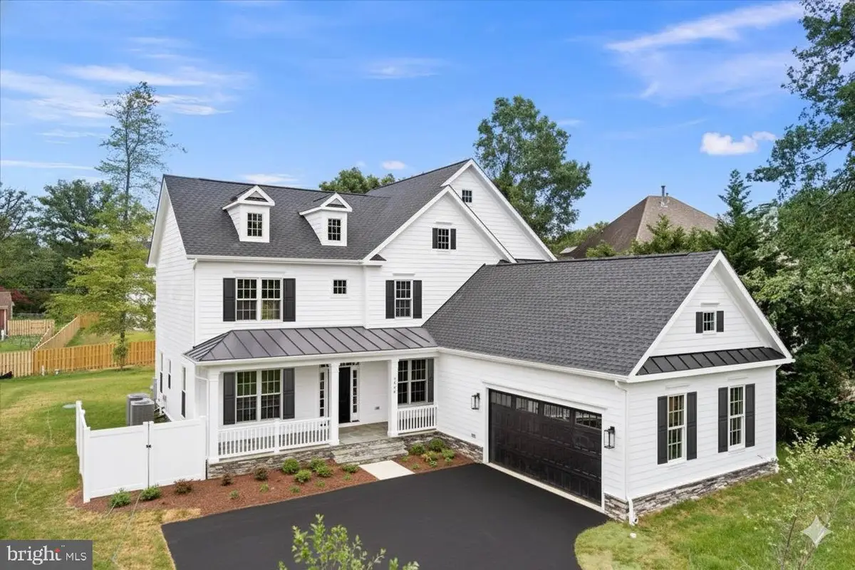 3608 Center Dr, Alexandria, VA 22309 - Image #1