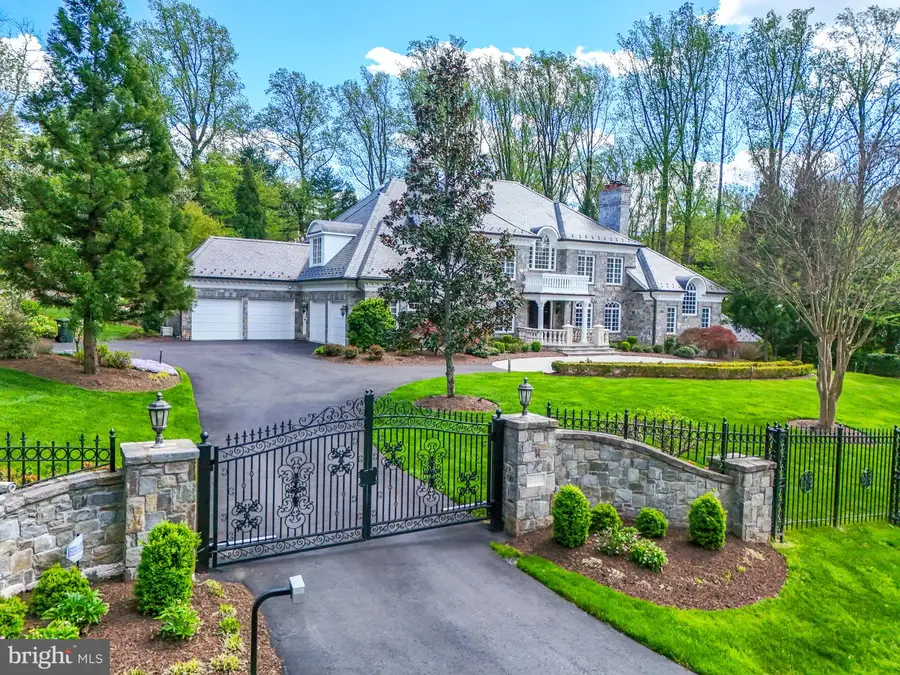 1221 Mottrom Dr, McLean, VA 22101 - Image #3