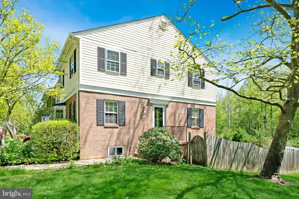 9239 Sand Creek Ct, BURKE, VA 22015