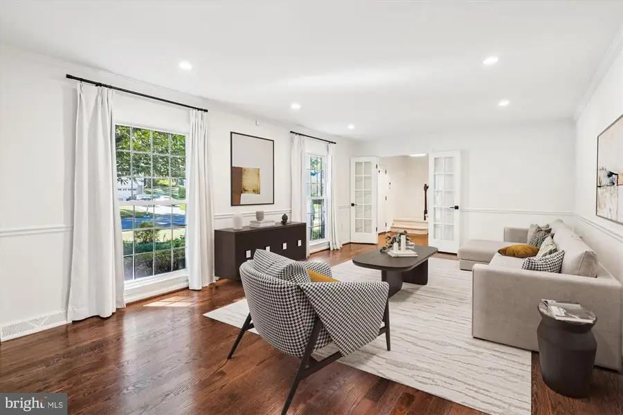 5538 Shooters Hill Ln, Fairfax Station, VA 22032 - Image #2