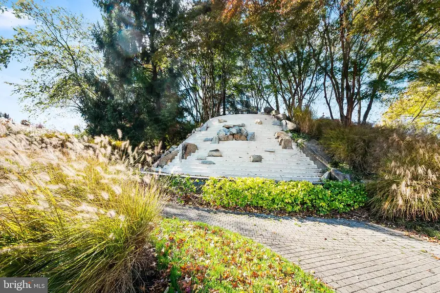 6611 Netties Ln #24l, Alexandria, VA 22315 - Image #2