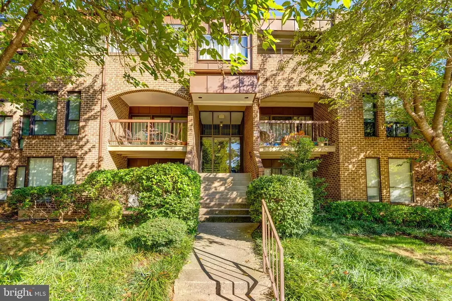 11260 Chestnut Grove Sq #339, Reston, VA 20190 - Image #2