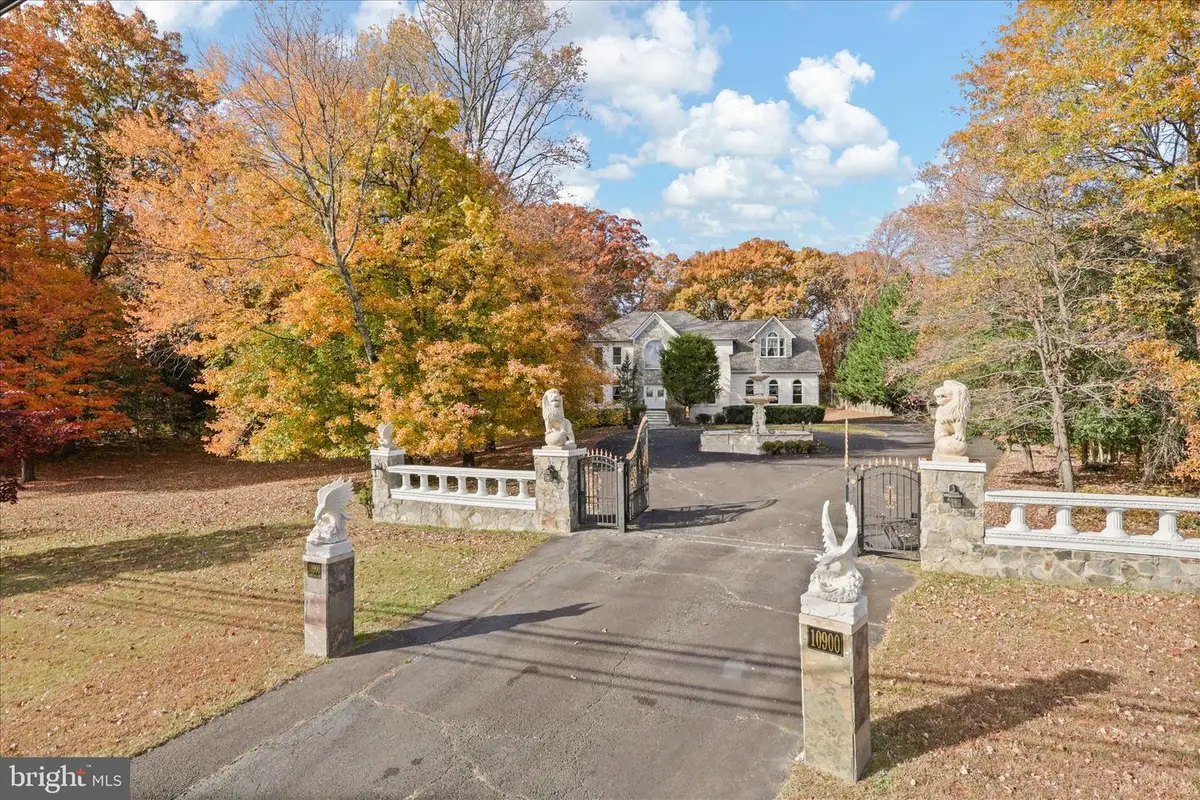 10900 Sunset Hills Rd, Reston, VA 20190 - Image #1