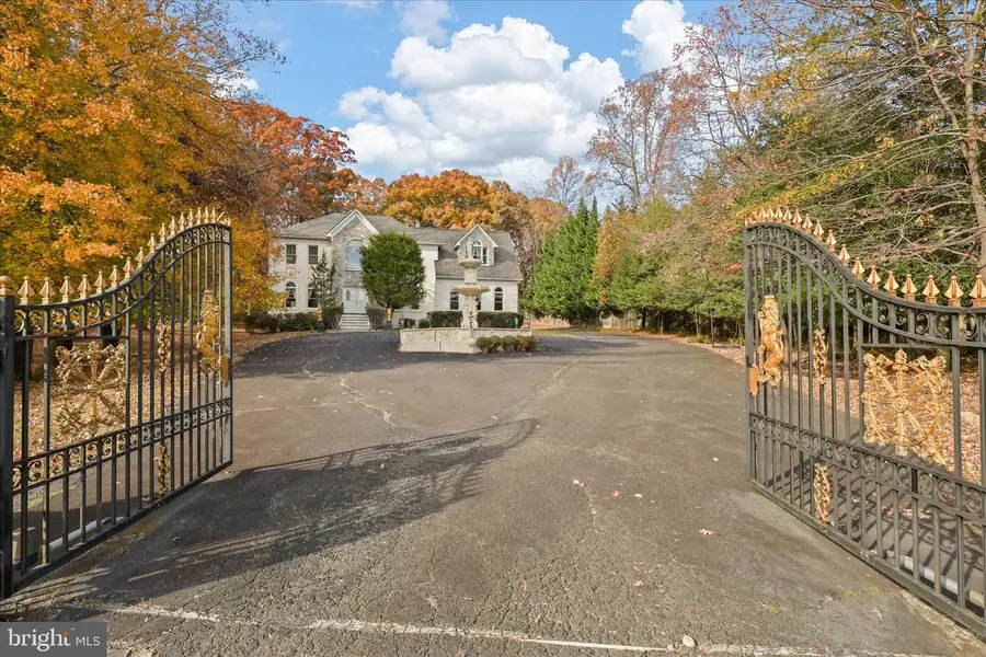 10900 Sunset Hills Rd, Reston, VA 20190 - Image #2