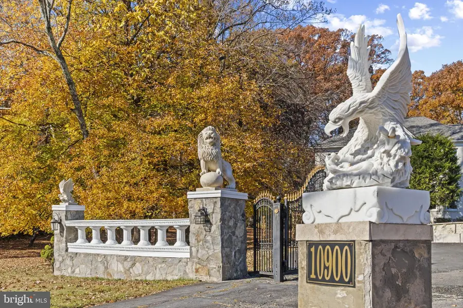 10900 Sunset Hills Rd, Reston, VA 20190 - Image #3