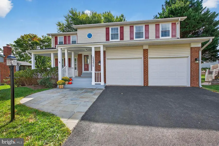 13371 Teaberry Ct, Franklin Farm, VA 22033 - Image #2