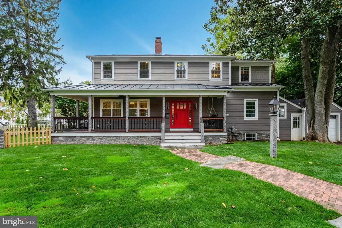 6940 Cavalier Trl, Falls Church, VA 22042 - #1