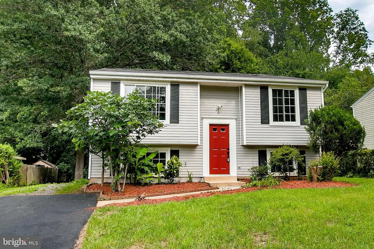 5377 Laura Belle Ln, Fairfax Station, VA 22032 - Image #1